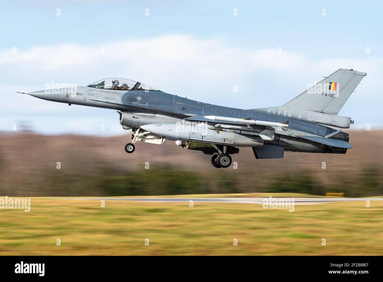 Un avión de combate Lockheed F-16 de la Fuerza Aérea belga en la base Aérea de Florennes. El F-16 es un avión de combate multifunción de un solo motor. Foto de stock