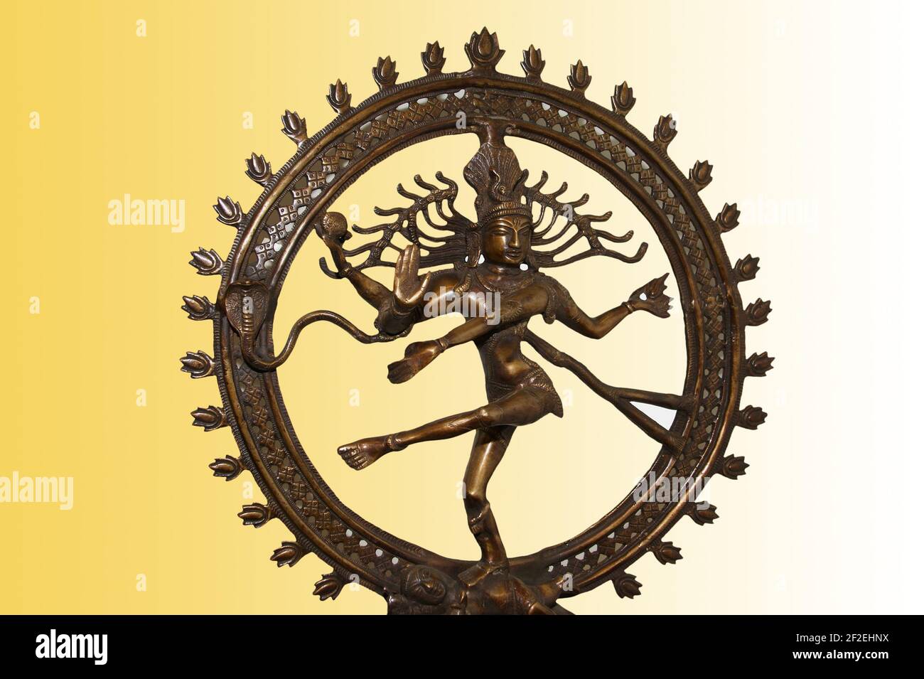 Dios Hind Shiva Nataraja Estatua Del Se Or De La Danza Aislado Fotograf A De Stock Alamy