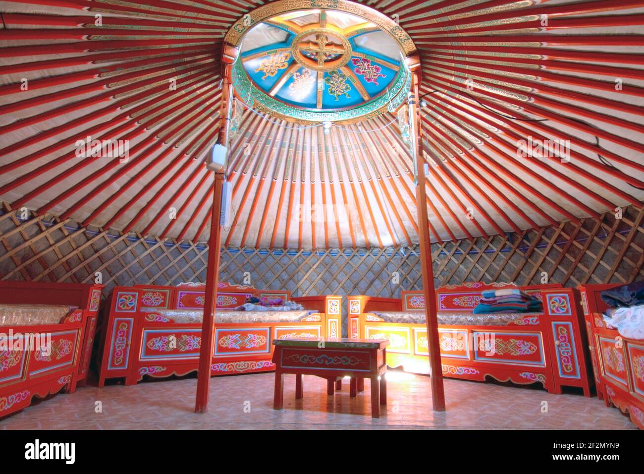 Yurt interior, Gachuurt, Steppe, Mongolia, Asia Oriental, Asia Foto de stock