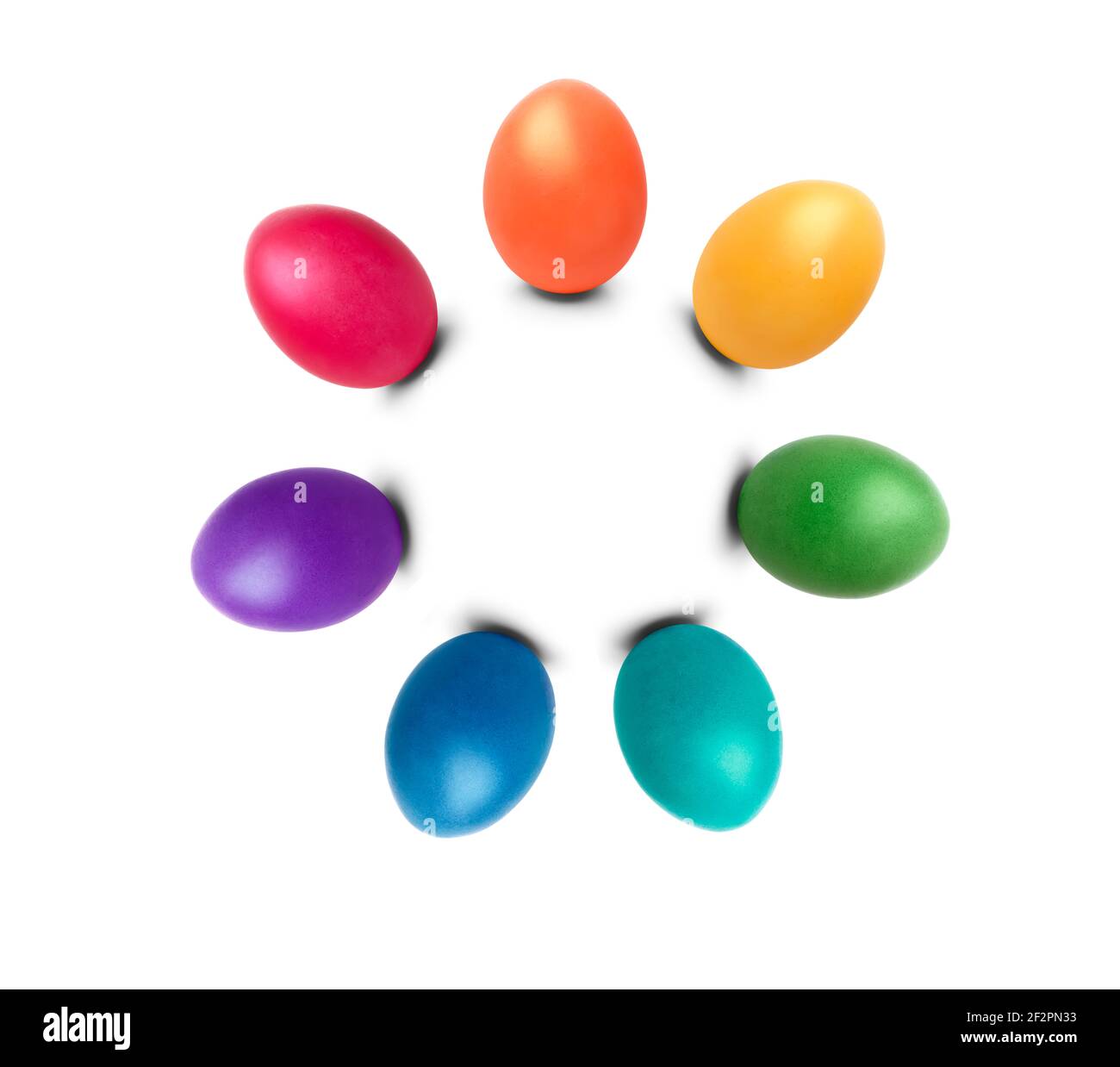 Coloridos huevos de Pascua dispuestos en un círculo Foto de stock