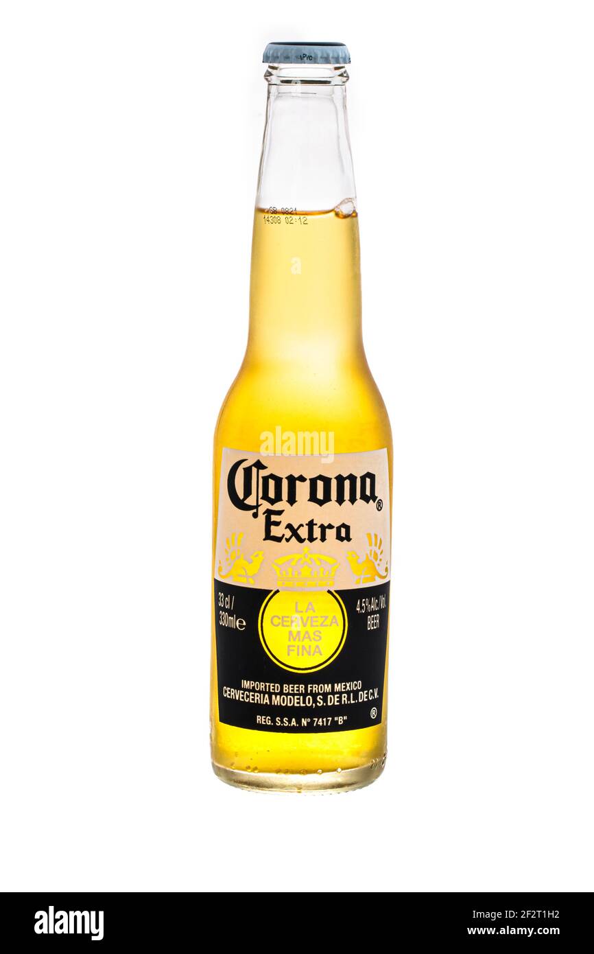 Corona beer bottle Imágenes recortadas de stock - Alamy