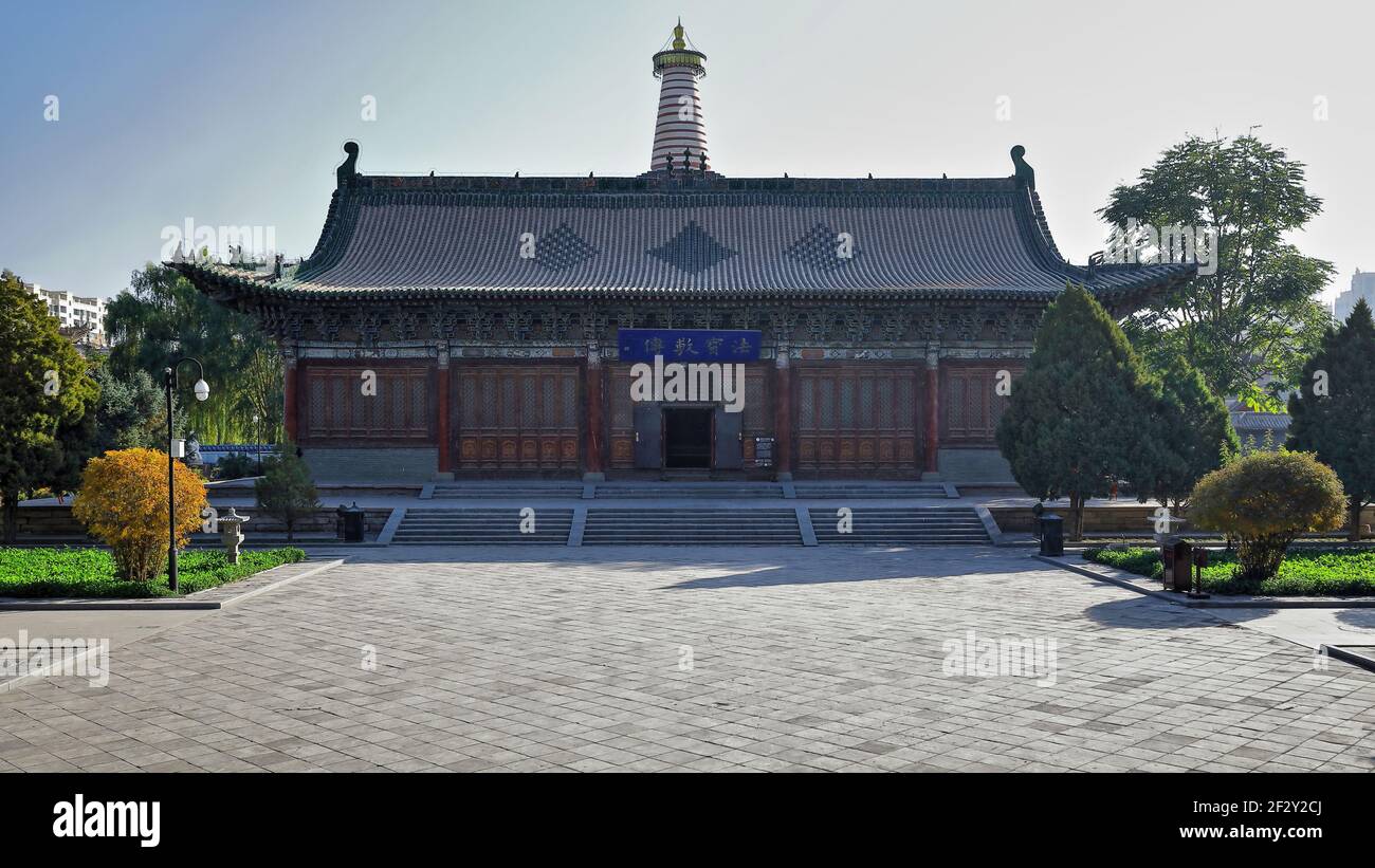 Salón de Clásicos Budistas-Salón de Exposiciones Sutras-DAFO Si Gran Templo Buda. Zhangye-Gansu-China-1259 Foto de stock