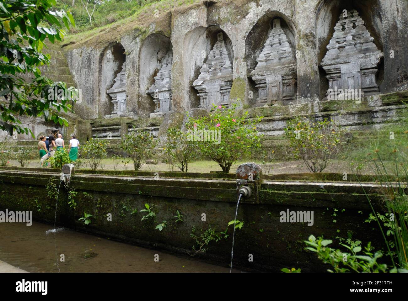 Pura el templo Gunung Kawi, santuario de Gunung Kawi, del siglo 1st d.C