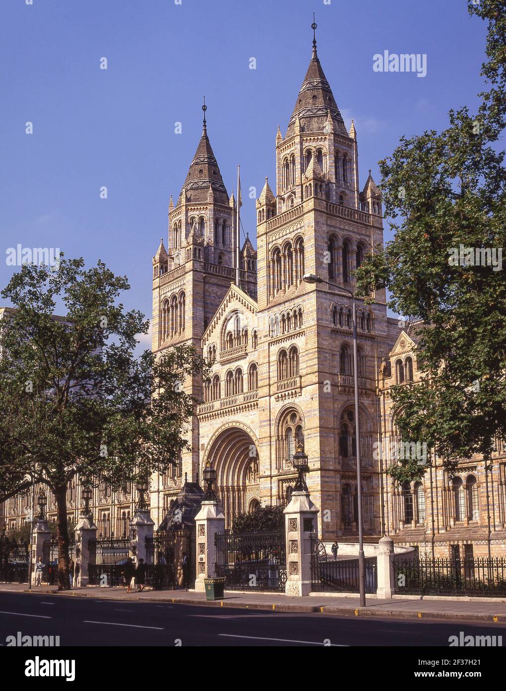 Museo de Historia Natural, Cromwell Road, Kensington, Royal Borough of Kensington and Chelsea, Greater London, Inglaterra, Reino Unido Foto de stock