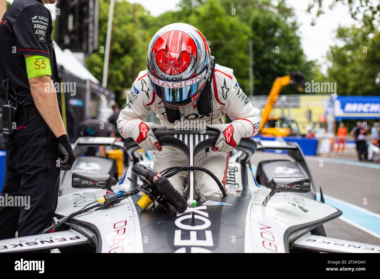 LÓPEZ José María (arg), Penske EV-3 equipo Geox Racing, retrato durante el  campeonato de Fórmula E 2019, en Berna, Suiza del 20 al 22 de junio - Foto  Clement Luck / DPPI Fotografía de stock - Alamy