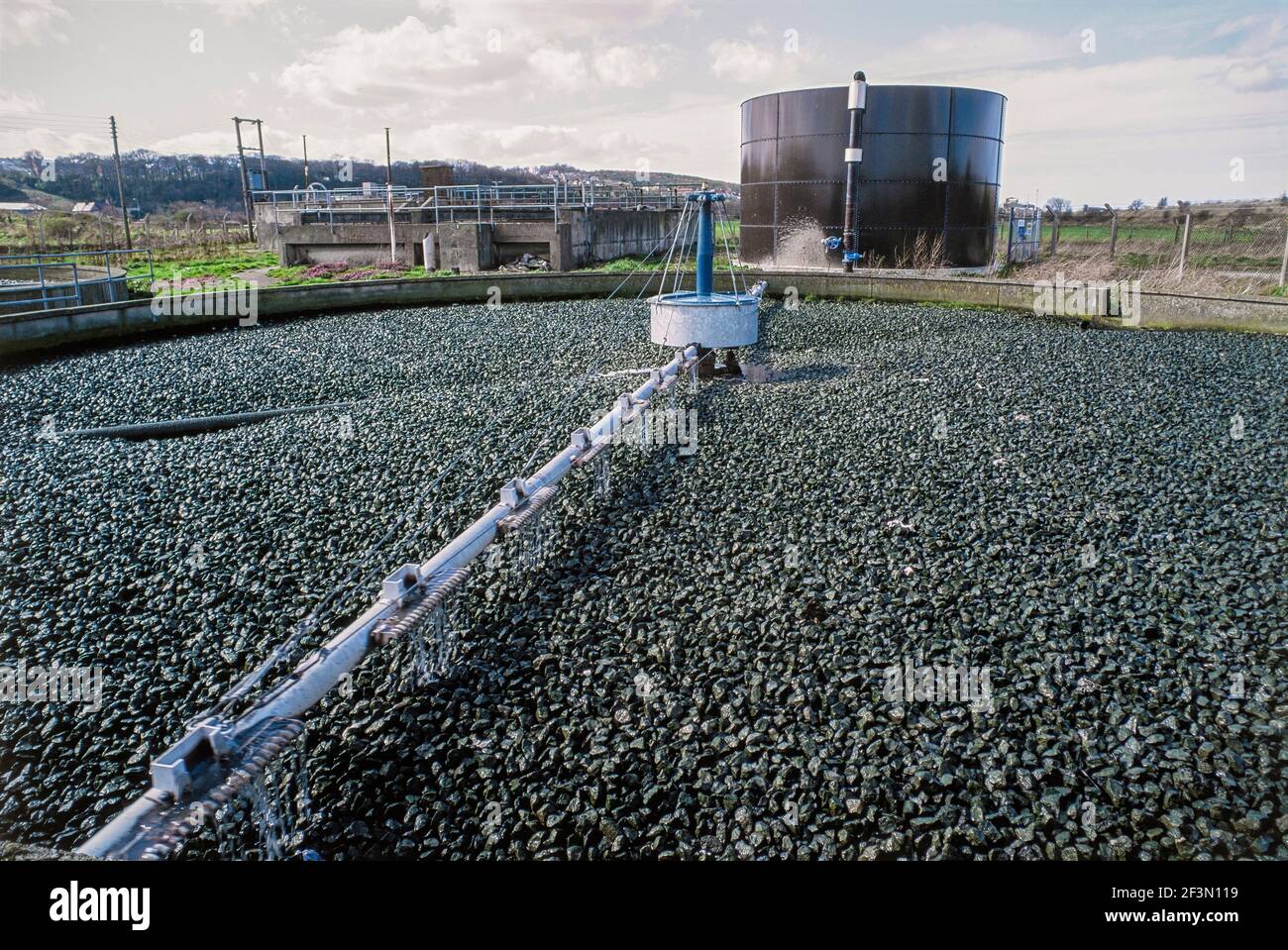 Trickling filter fotografías e imágenes de alta resolución - Alamy