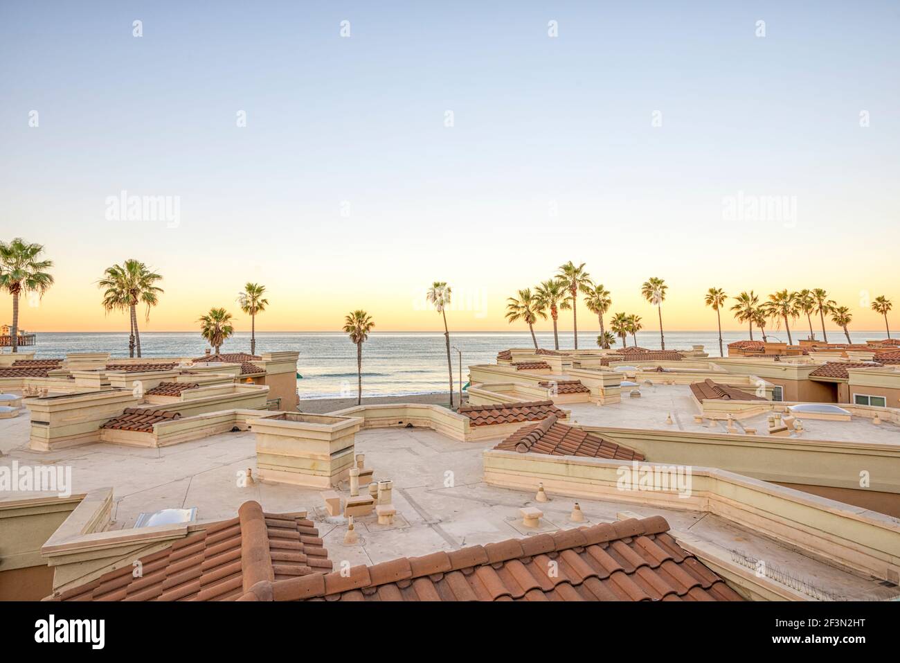 Vista de la costa en una mañana de invierno. Oceanside, California, Estados Unidos. Foto de stock