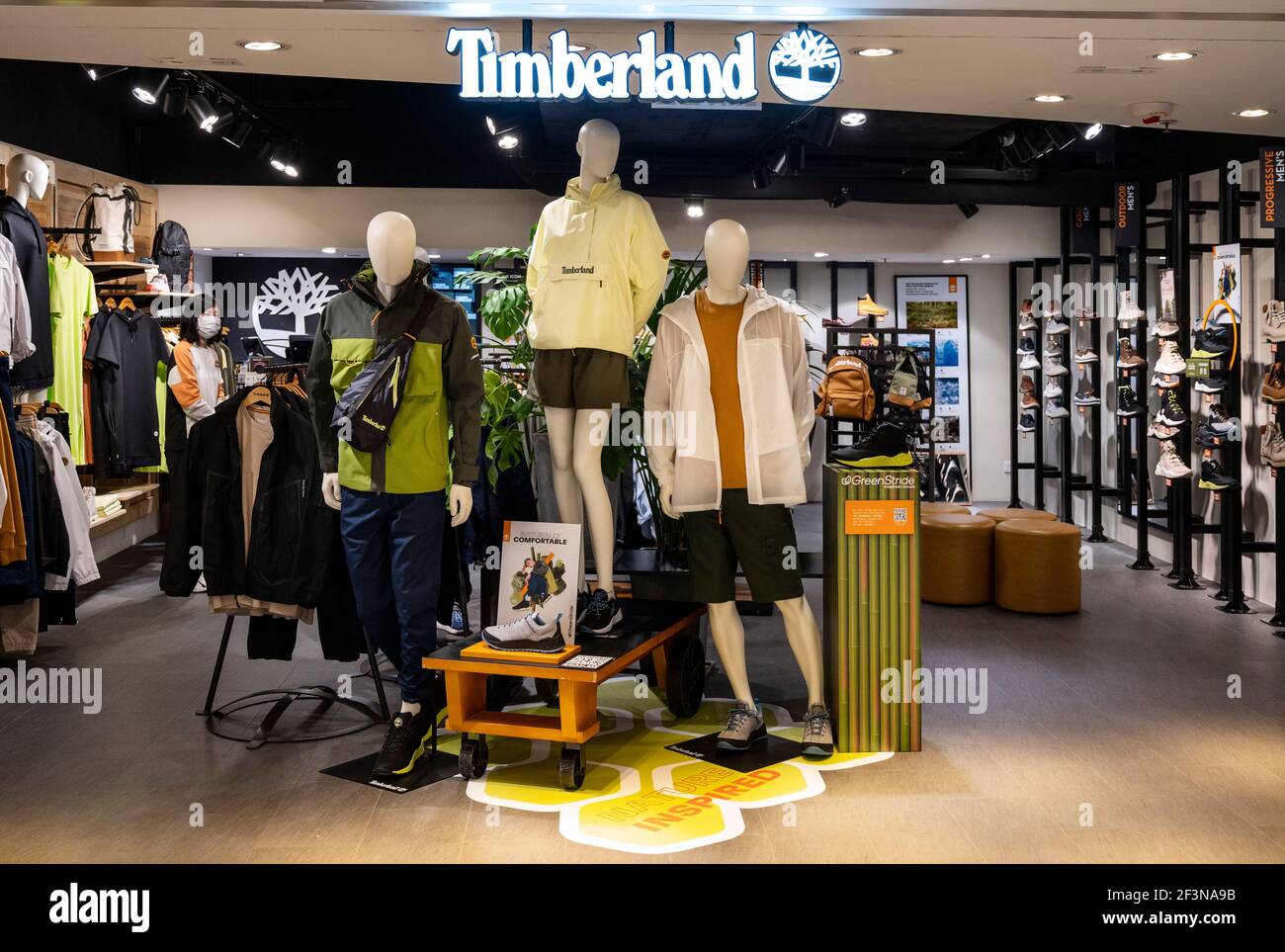 Hong Kong, China. 17th de marzo de 2021. La Marca Timberland de la compañía  americana de ropa y calzado vista en Hong Kong. (Foto de Budrul  Chukrut/SOPA Images/Sipa USA) crédito: SIPA USA/Alamy