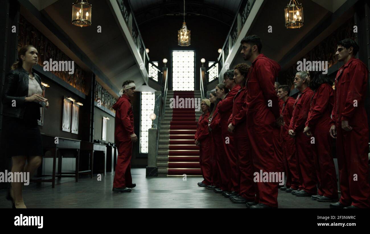 La Casa de Papel serie de TV (2017 - ) España creado por Alex Pina 2017  Temporada 2, episodio 3: Cuestion de eficacia Director: Javier Quintas  Pedro Alonso Fotografía de stock - Alamy