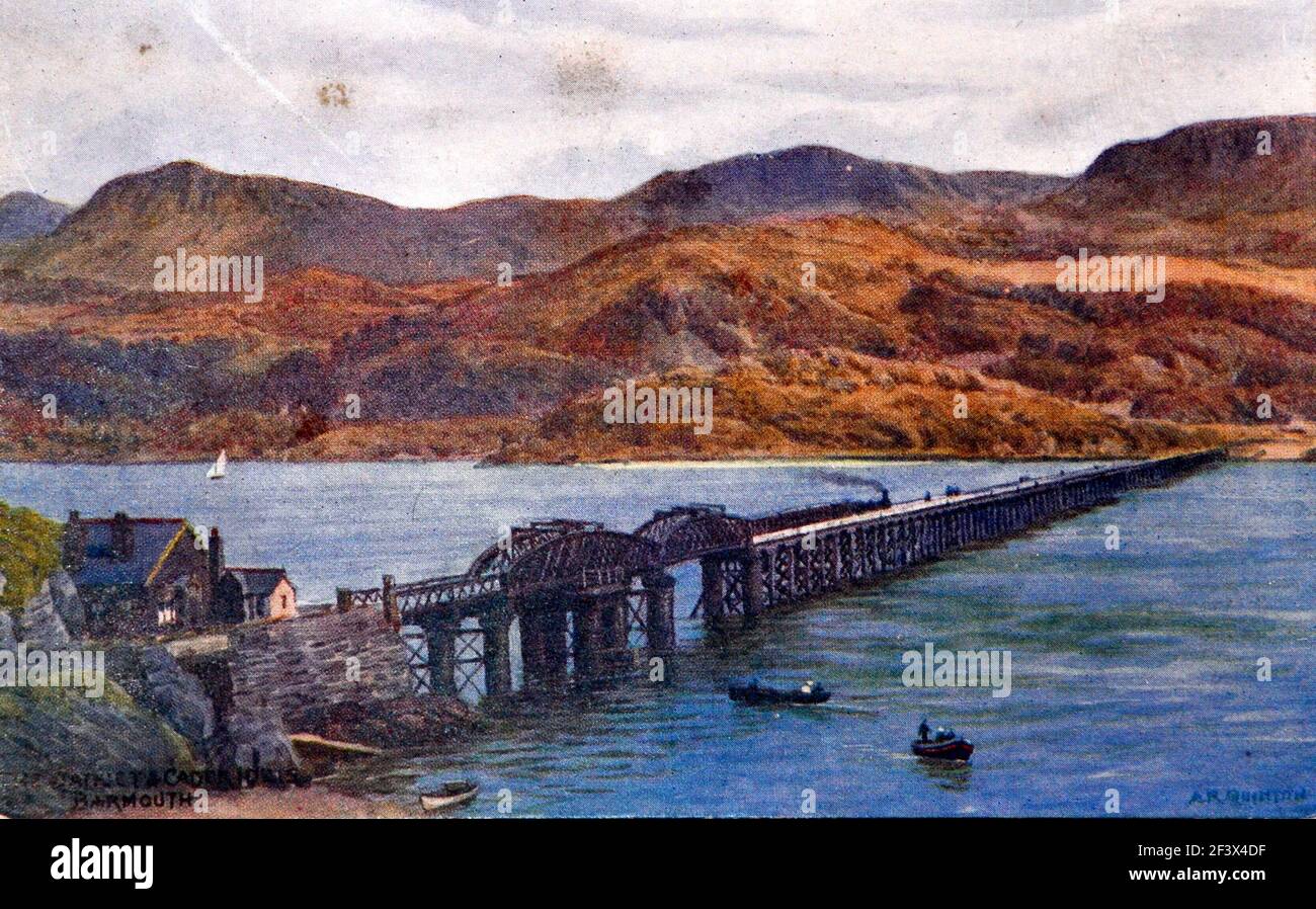 El viaducto y Cader Idris Barmouth, Gales, Reino Unido. Postal antigua. Foto de stock