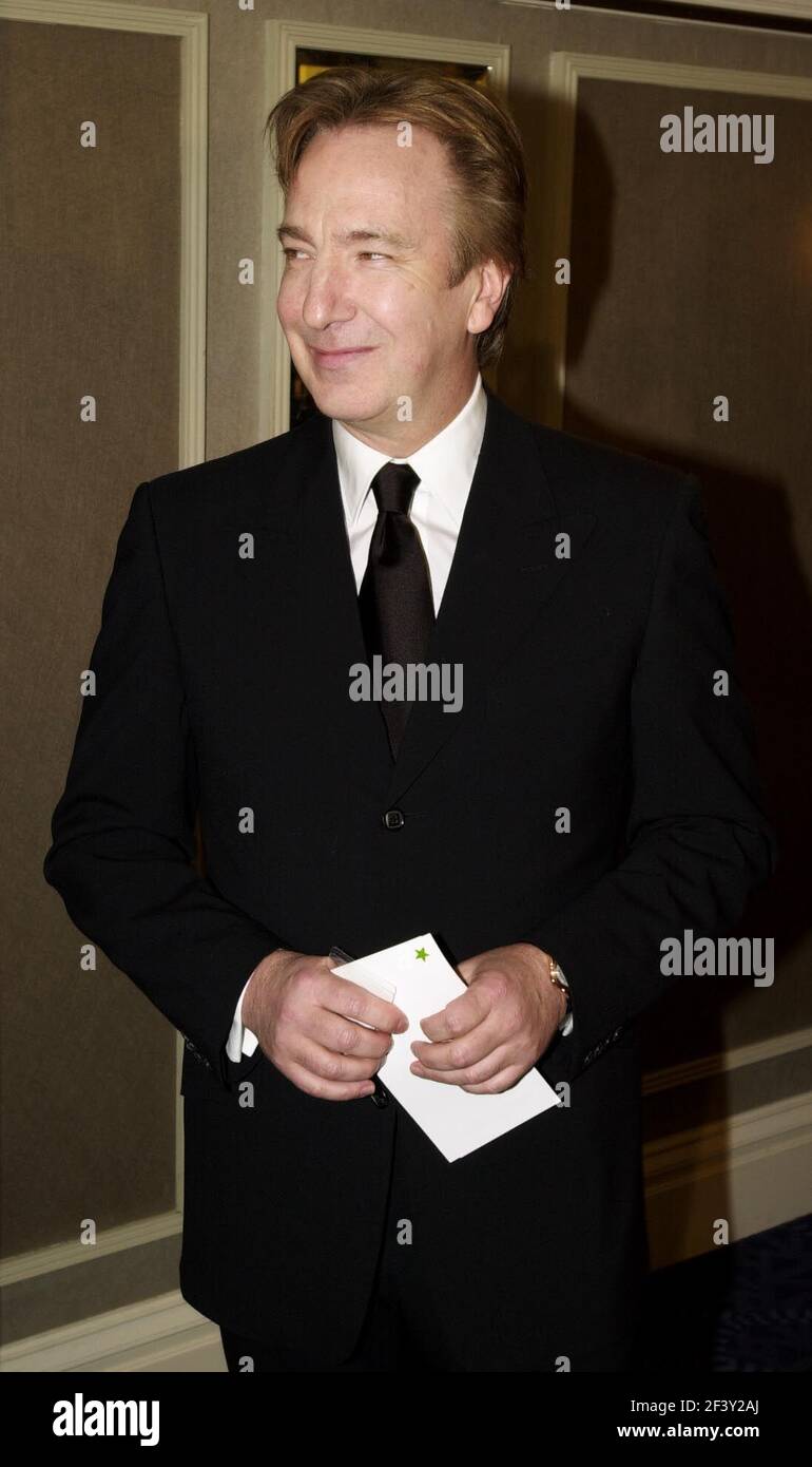 ALAN RICKMAN llega esta noche a los Sony Radio Academy Awards. Foto de stock