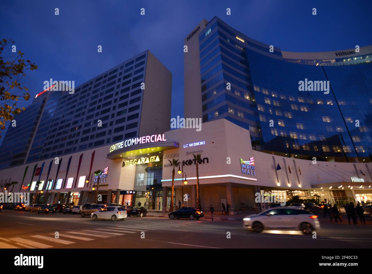 Tanger city mall fotografías e imágenes de alta resolución - Alamy