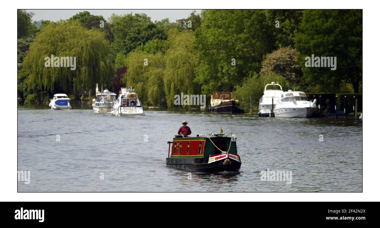 Verano glorioso Henley en Thamespic David Sandison 27/5/2005 Foto de stock