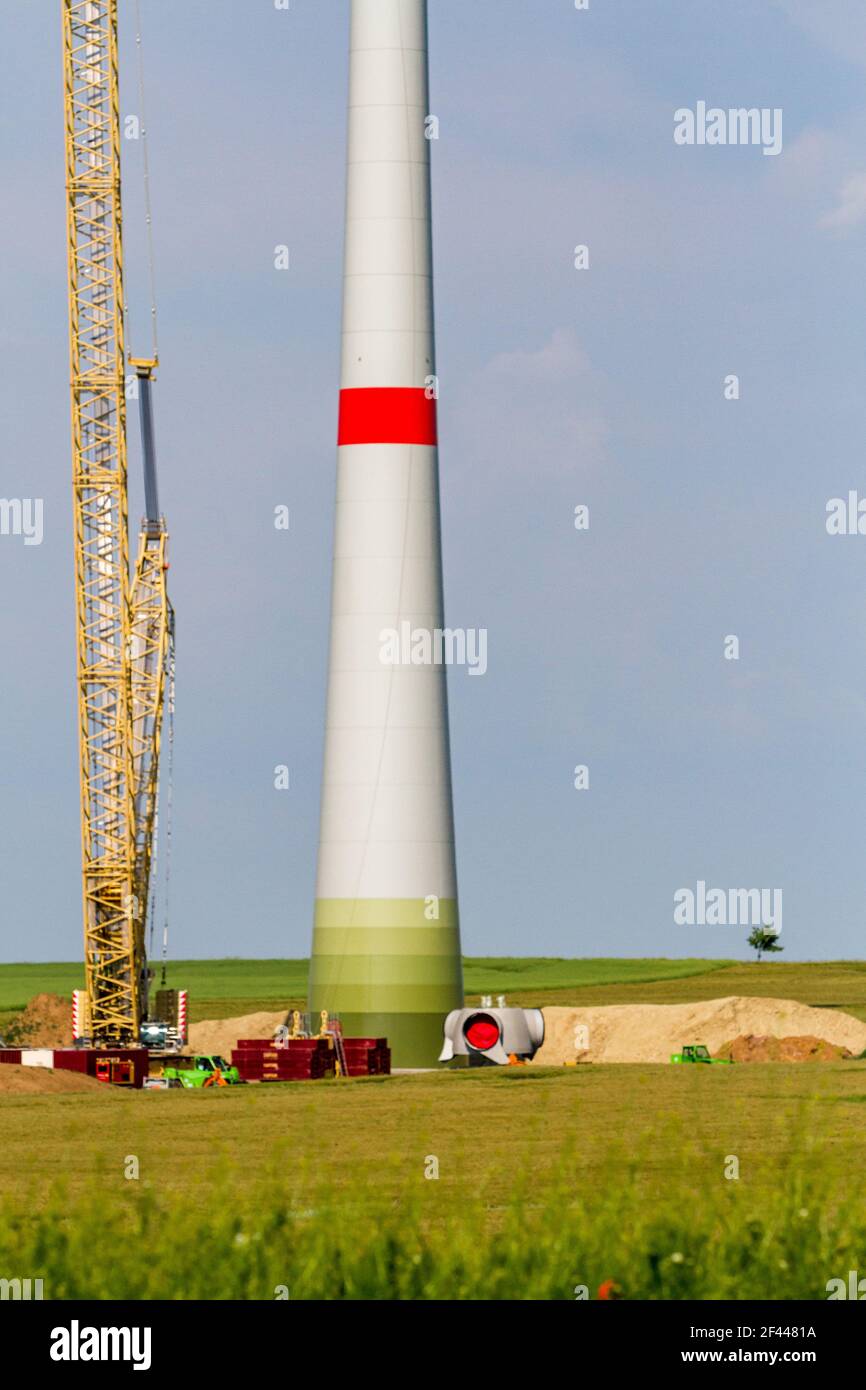 Baustelle Aufbau einer Windraftanlage Windrad Foto de stock