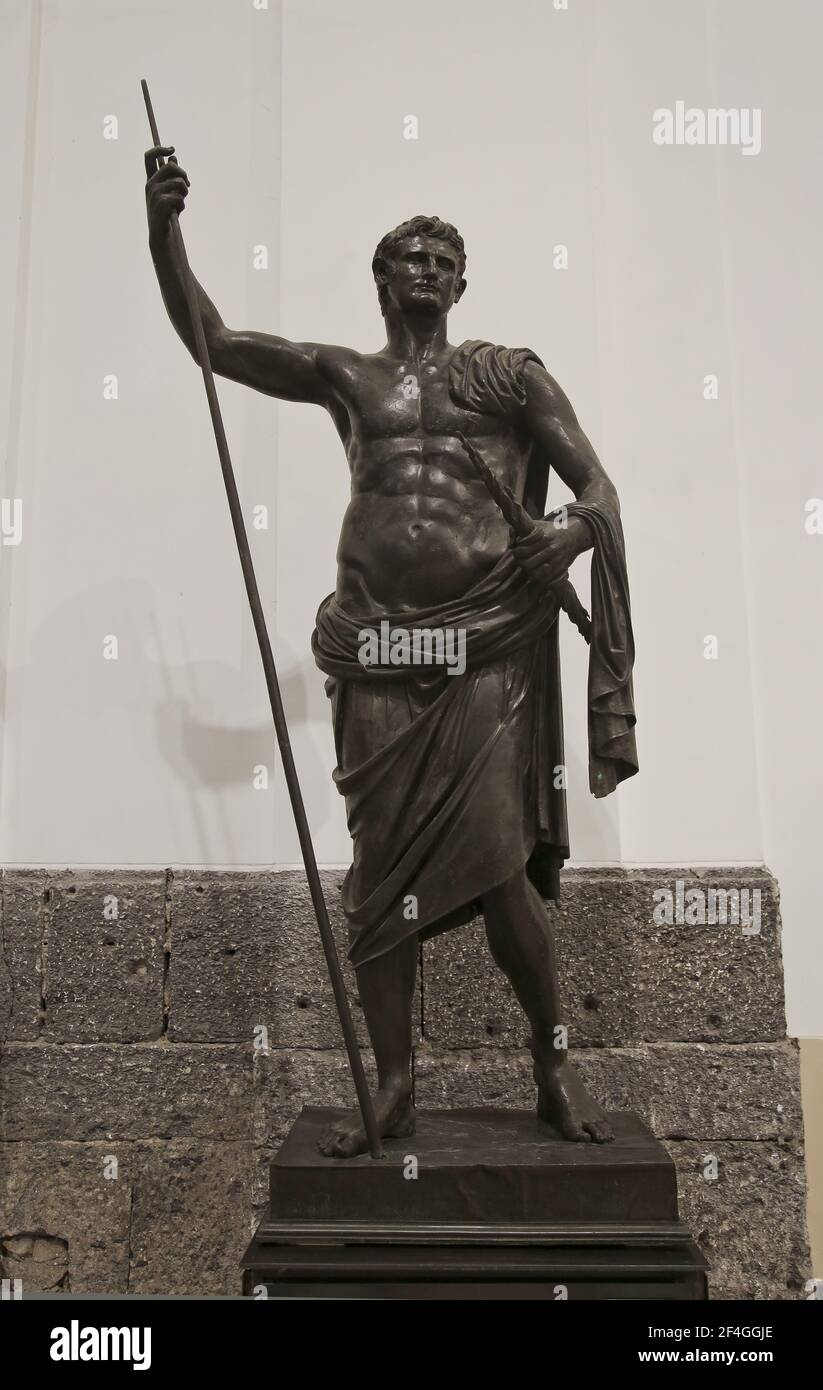Augusto, primer Emperador Romano ( 27 AC-14 DC) deificado como Júpiter. Mediados de 1st céntimos. ANUNCIO. Estatua de bronce del Augusteum, Herculaneum. Italia. Foto de stock