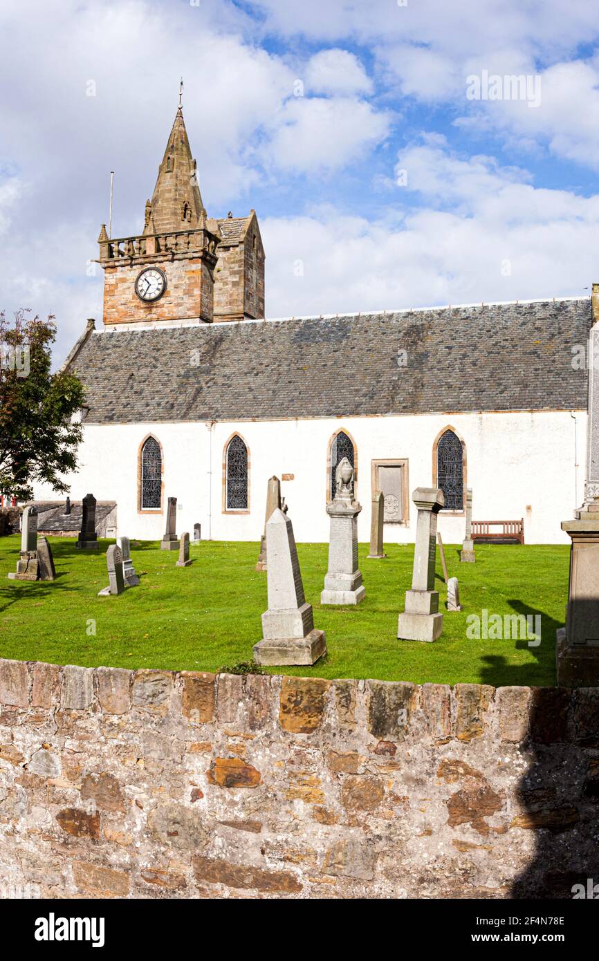 La iglesia parroquial en el pueblo pesquero de Pittenweem en el este Neuk de Fife, Escocia Reino Unido Foto de stock