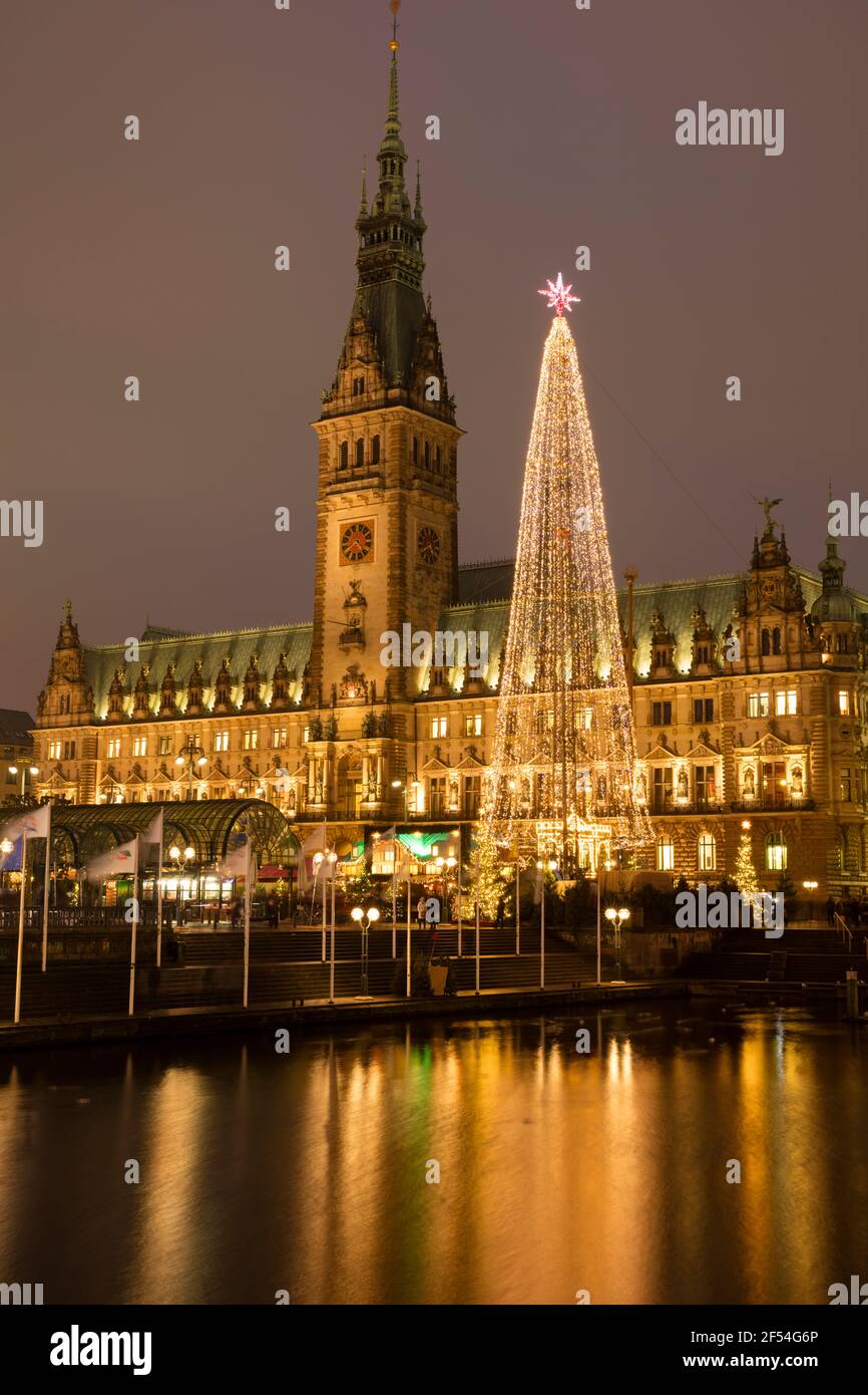 Geografía / viajes, Alemania, Hamburgo, ayuntamiento, mercado histórico de Navidad, Derechos adicionales-liquidación-Información-no-disponible Foto de stock