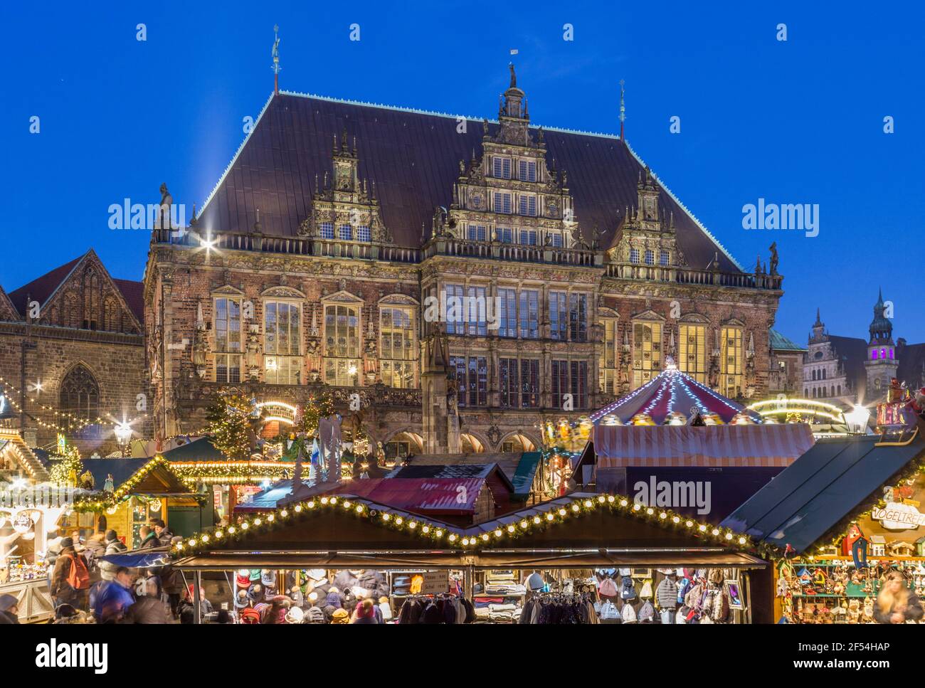 Geografía / viajes, Alemania, Bremen, mercado de Navidad en la noche, Derechos adicionales-liquidación-Info-no-disponible Foto de stock