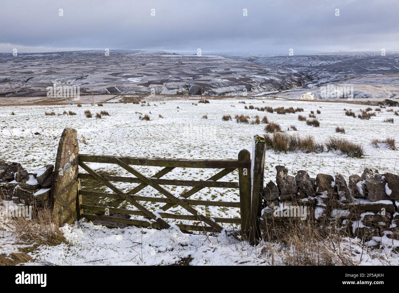 Nieve de invierno en los Peninos en Rotherhope cayó cerca de Alston, Cumbria Reino Unido Foto de stock