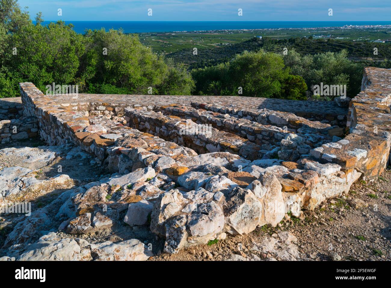 Moleta del Remei Pueblo Ibérico, Alcanar Pueblo, Territorio de la Senia, Terres de l'Ebre, Tarragona, Cataluña, España Foto de stock