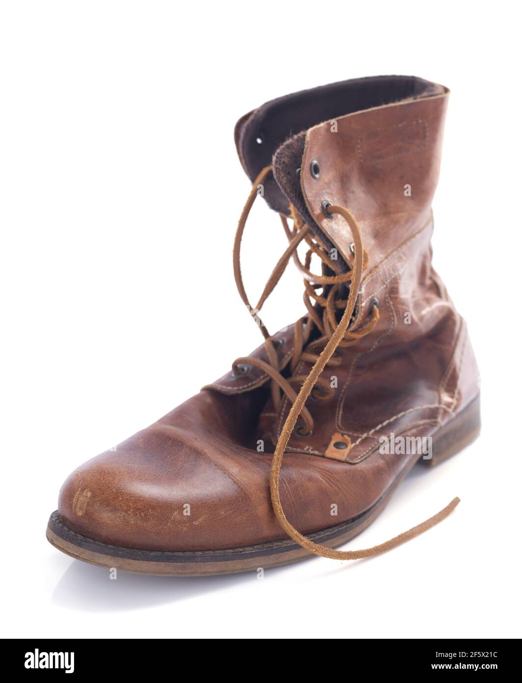 Botas Viejas De Cuero Fotos e Imágenes de stock - Página 9 - Alamy