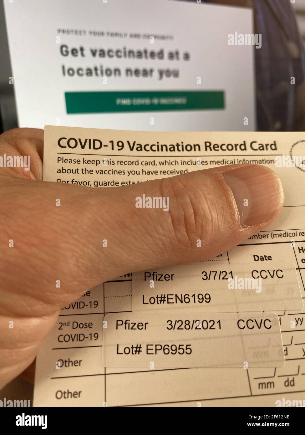 Philadelphia, PA, 29th de marzo de 2021, EE.UU. - CDC COVID-29 Tarjeta de registro de vacunación que muestra que el receptor recibió 2 inyecciones de la vacuna Pfizer crédito: Don Mennig/Alamy Live News Foto de stock