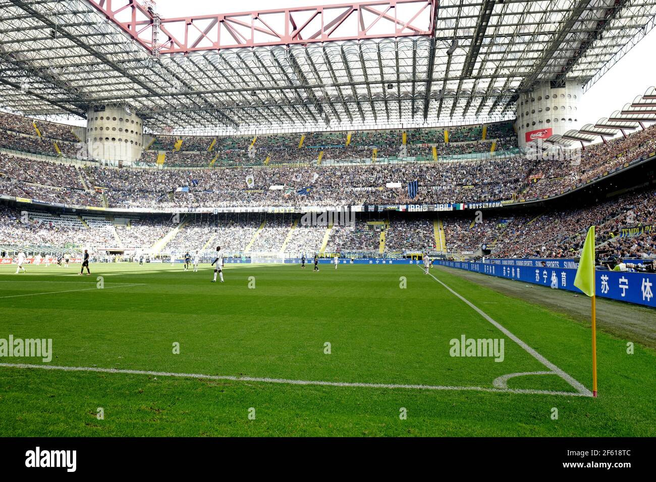 Vista panorámica del estadio de fútbol de San Siro, en Milán. Foto de stock