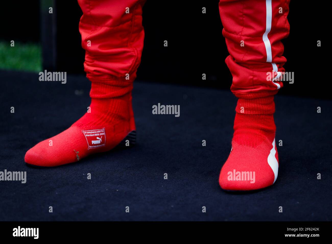 VETTEL Sebastian (ger) Ferrari SF70-H equipo scuderia Ferrari Puma  zapatillas de carreras durante el campeonato