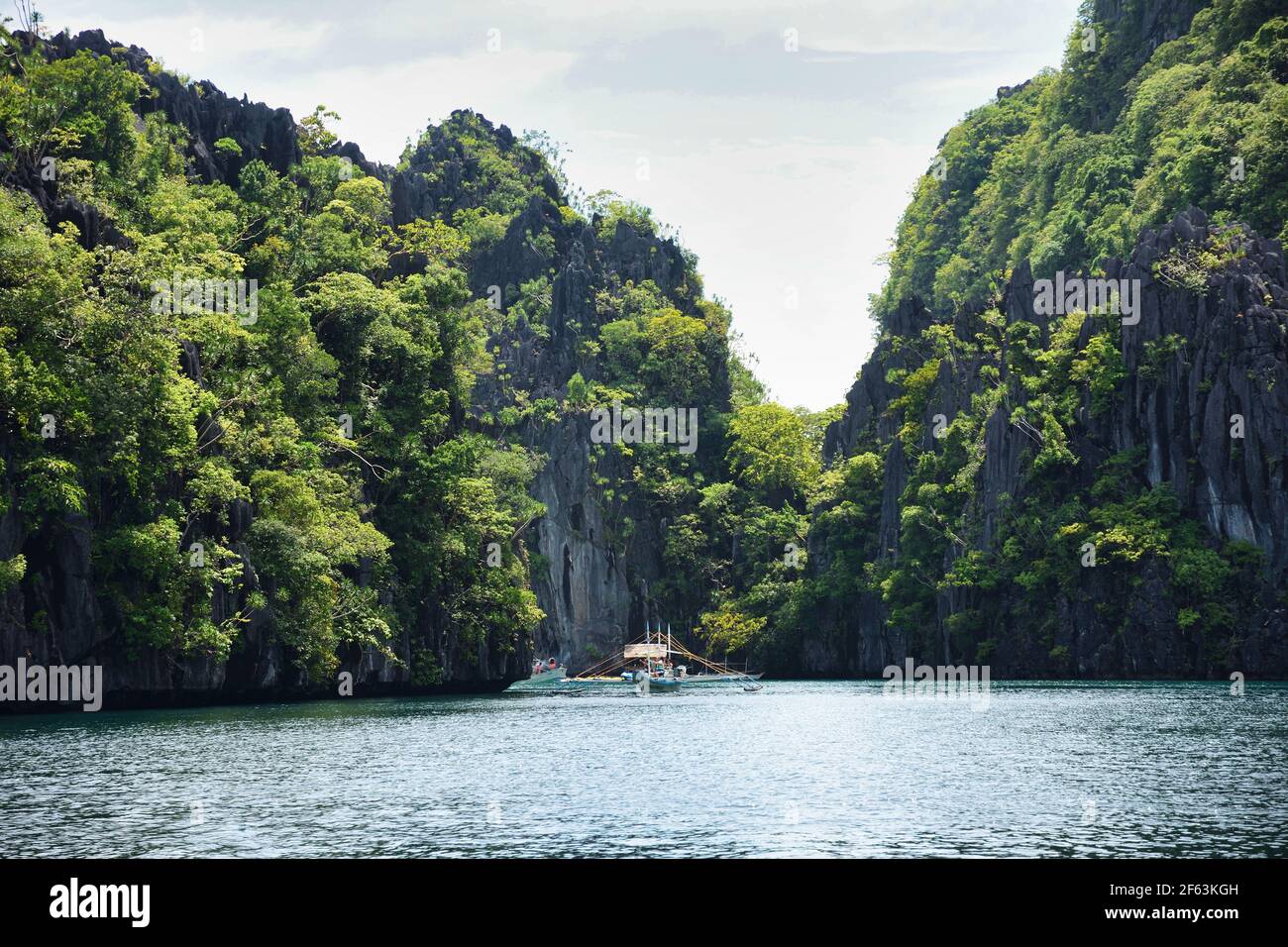 El Nido Palawan Paraíso en las Filipinas, isla de salto, lugar de buceo
