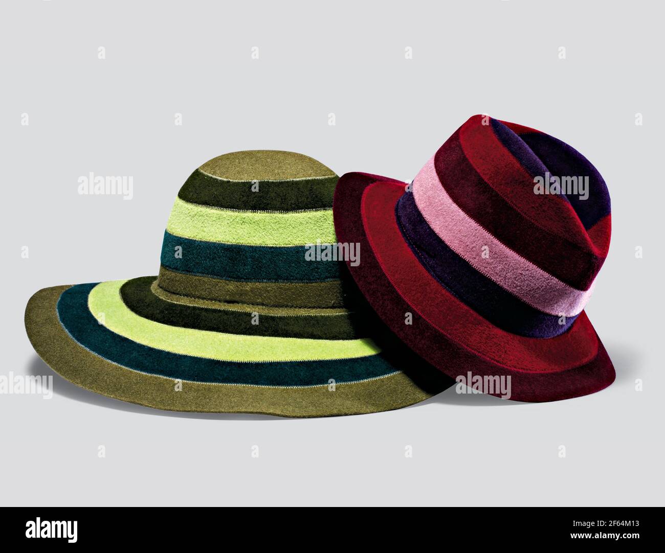 Moderno y elegante sombrero para mujer. Sesión de estudio Fotografía de  stock - Alamy