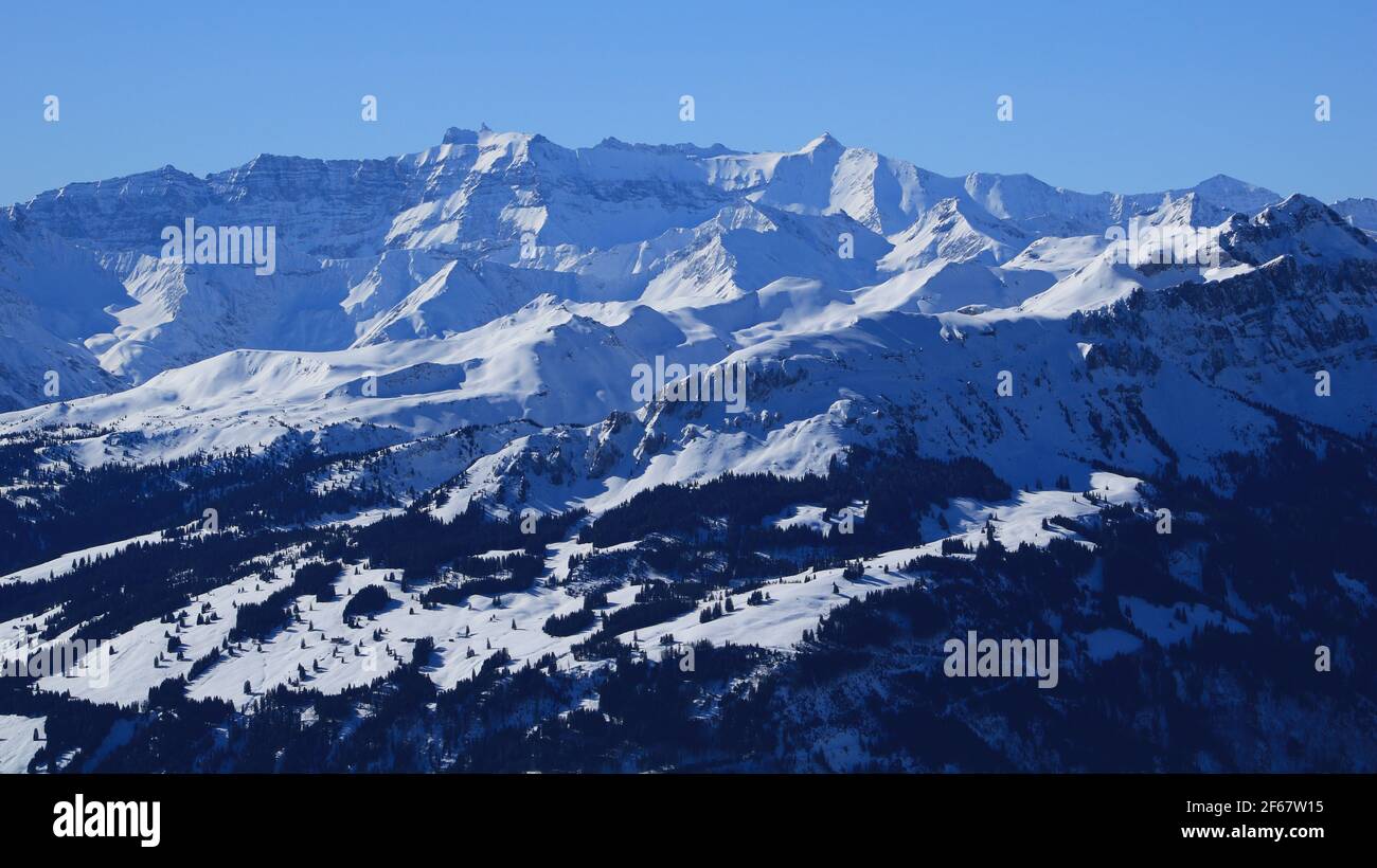 Sarganserland visto desde Chaserrugg. Foto de stock
