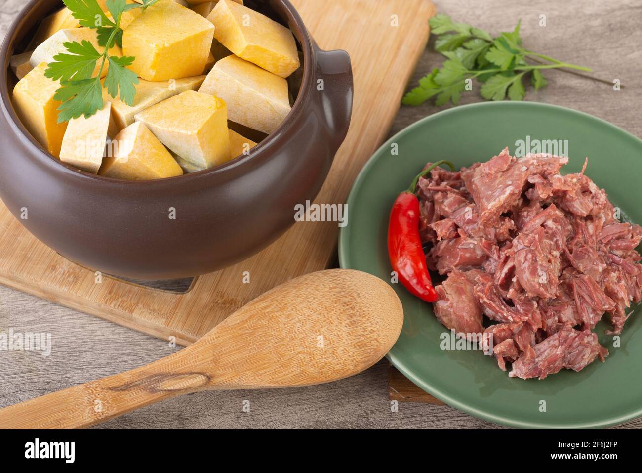 Kabocha típica brasileña con ingredientes de carne de res. Foto de stock