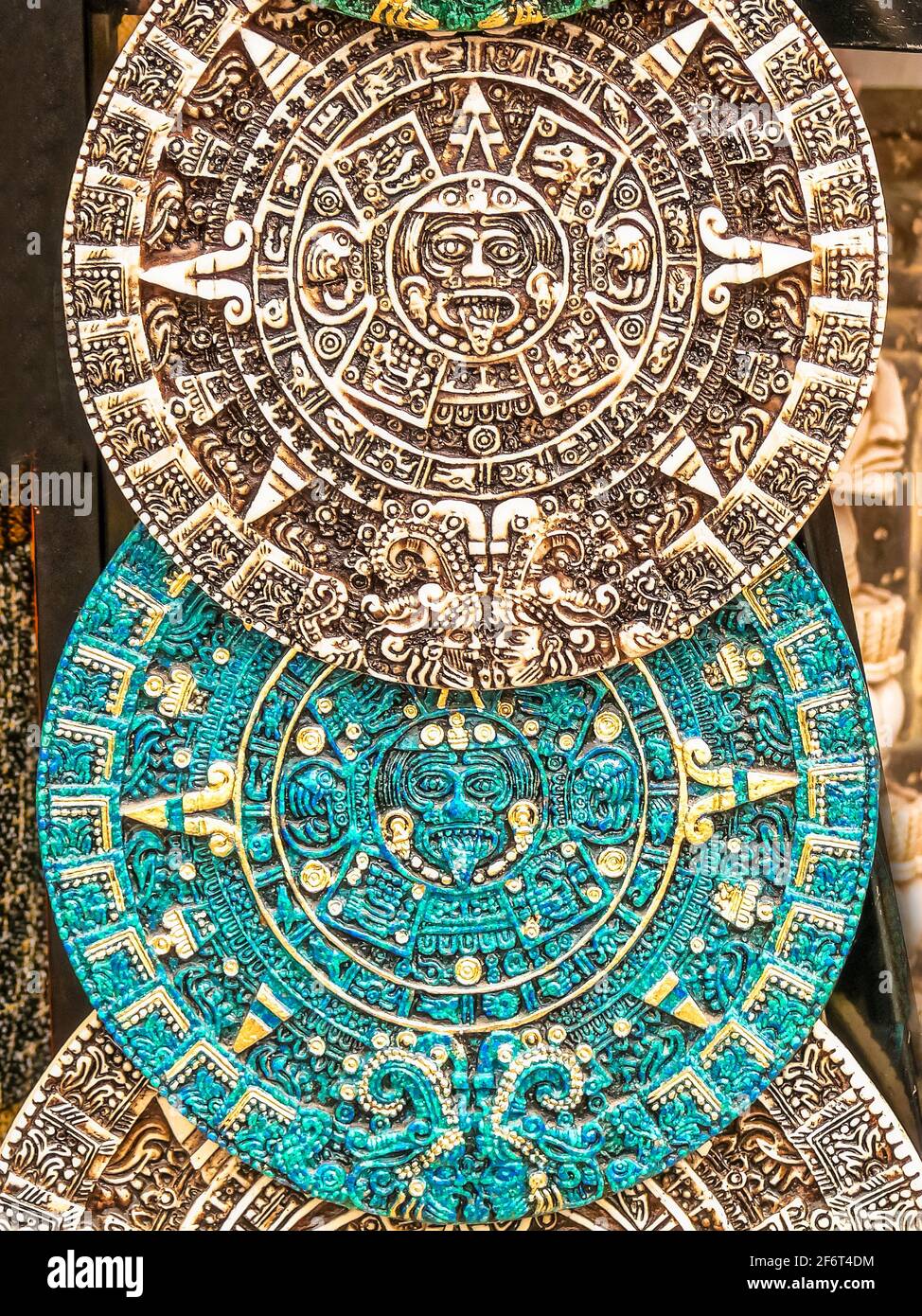 Calendarios Aztecas. Artesanía. Teotihuacán. México Fotografía de stock -  Alamy