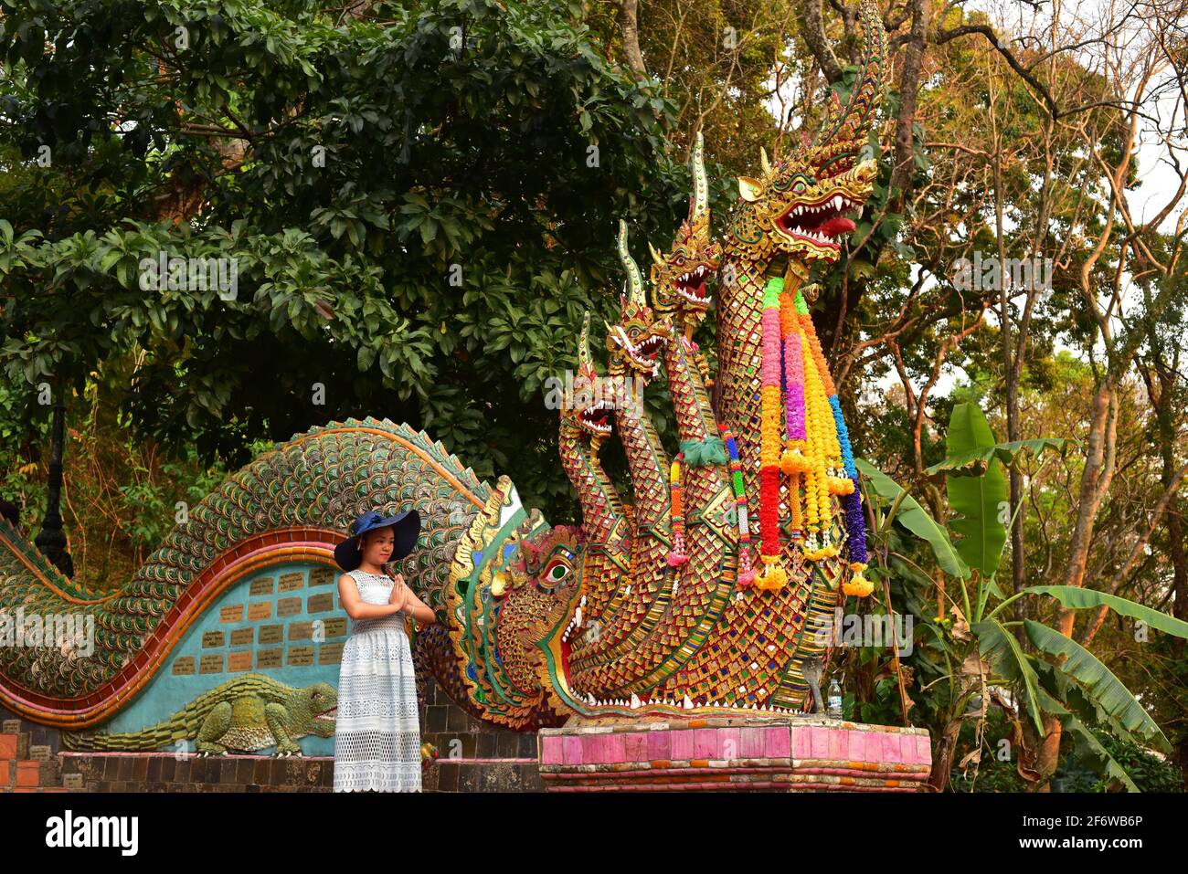 Chiang Mai, Wat Phra That Doi Suthep. Escalera de acceso. Tailandia. Foto de stock
