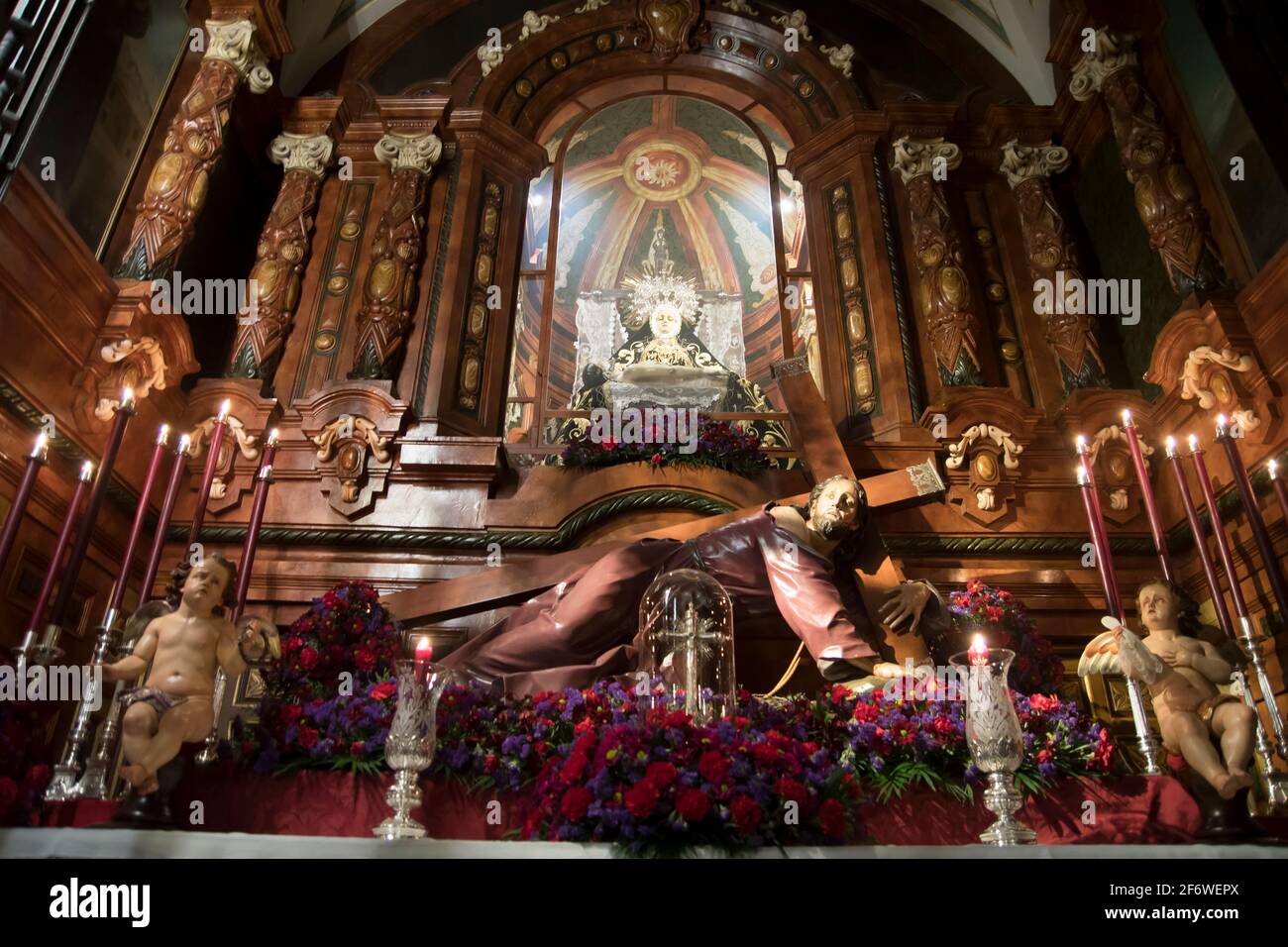 Imágenes de hermandad de silencio, iglesia de san sebastián, y San Luis Obispo e iglesia de san ildefonso Fotografía de stock - Alamy Imágenes de hermandad de silencio, iglesia de san sebastián, y San Luis Obispo e iglesia de san ildefonso Fotografía de stock - Alamy