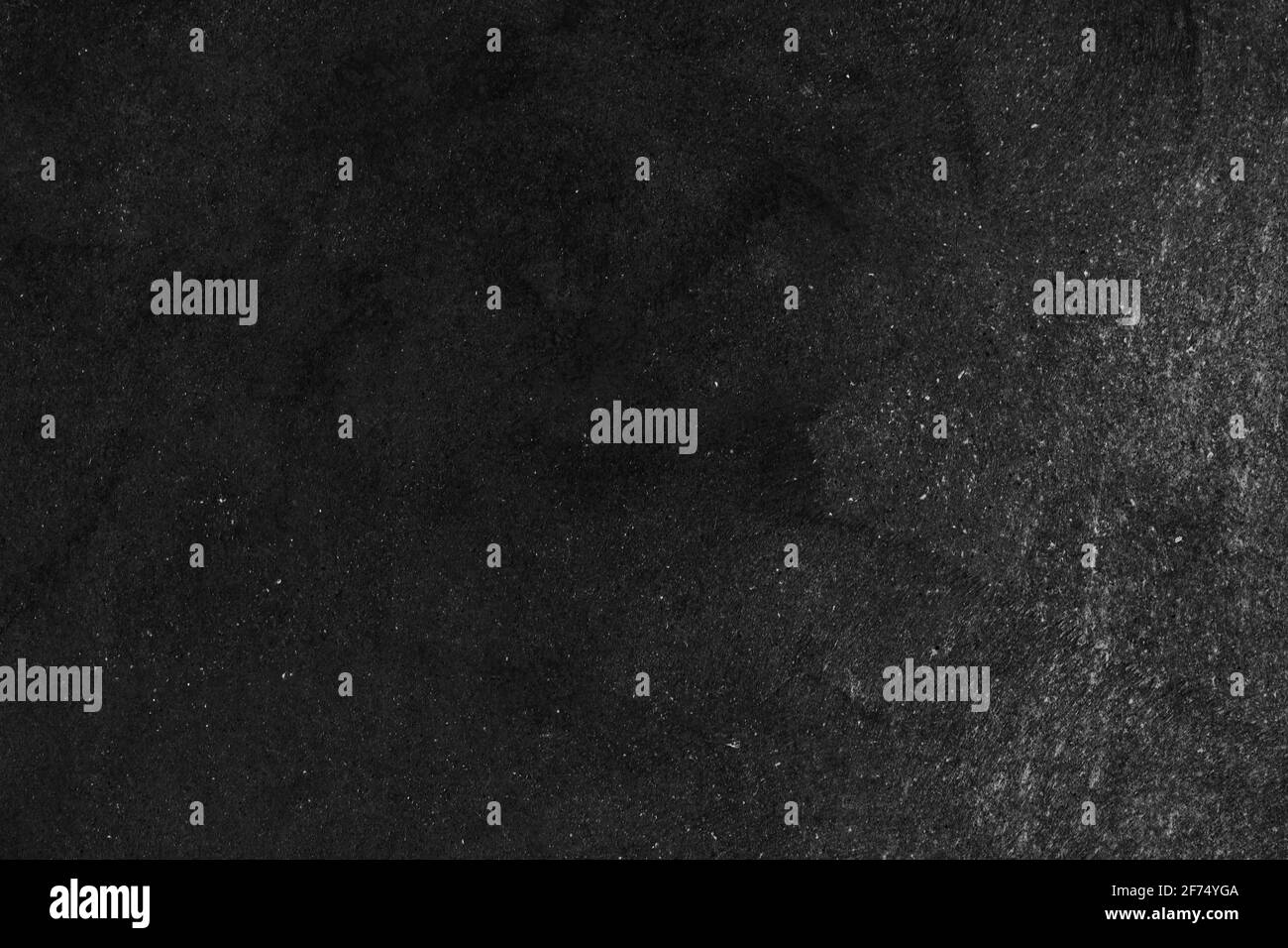 Frente en blanco Real fondo de pizarra negro textura en concepto de la universidad para volver a la escuela niño papel tapiz para crear blanco tiza texto dibujar gráfico. BAC Foto de stock