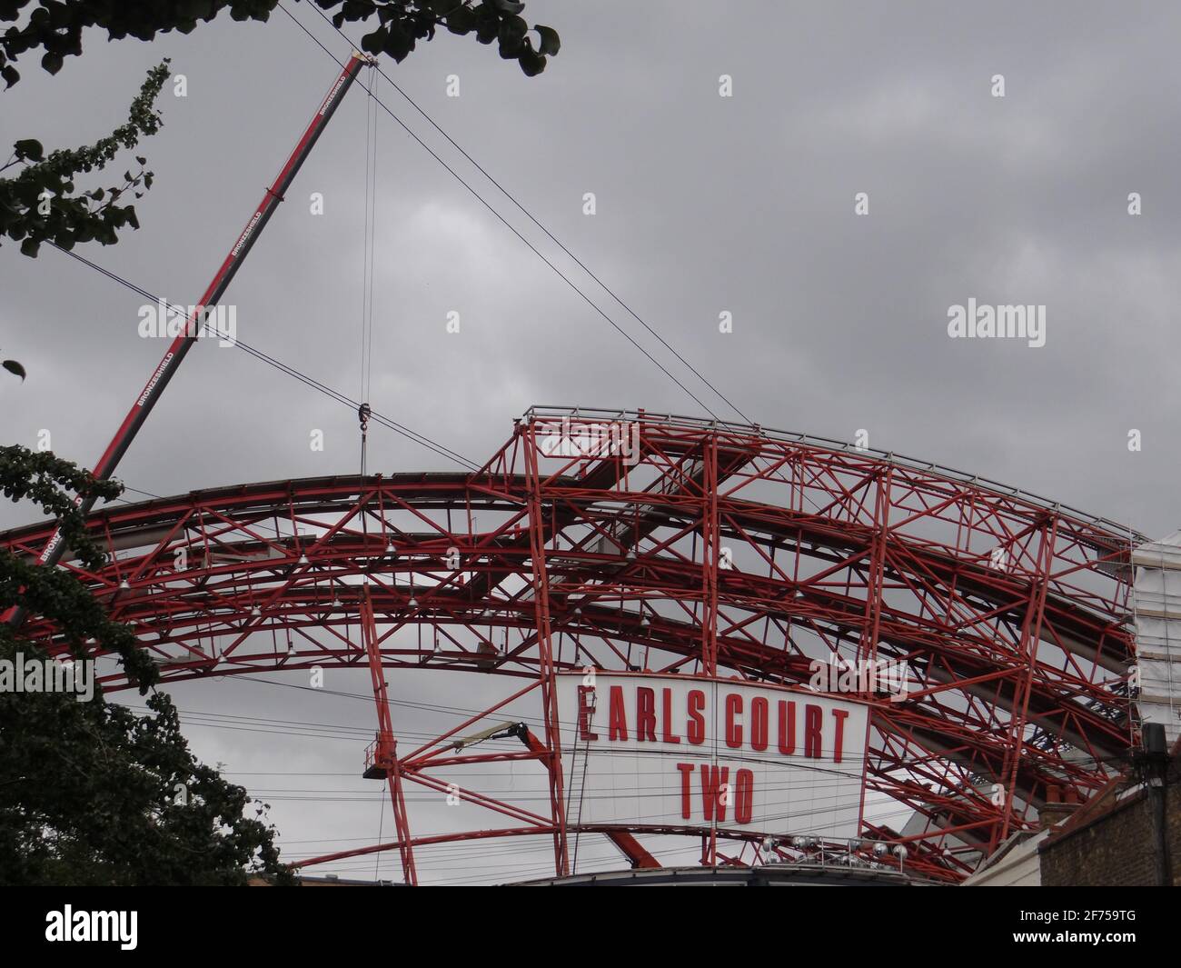 Demoliendo el dos centro de exposiciones de Earl's Court en Londres, Reino Unido Foto de stock