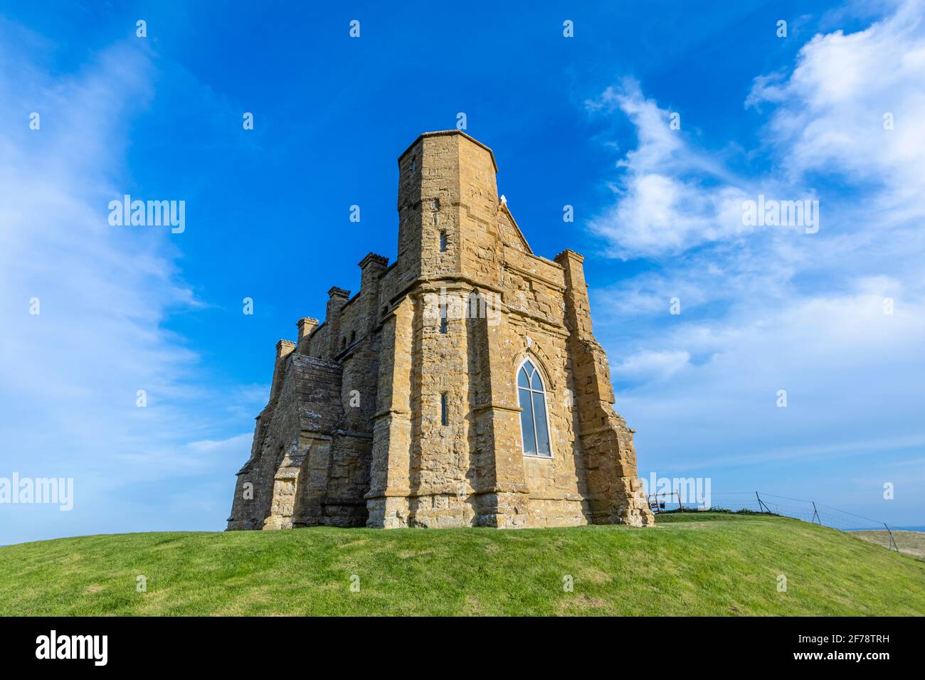 Capilla de Santa Catalina, una pequeña capilla en una colina sobre el pueblo de Abbotsbury en Dorset, al suroeste de Inglaterra, dedicada a Santa Catalina de Alejandría Foto de stock