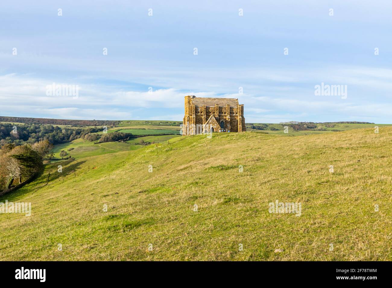 Capilla de Santa Catalina, una pequeña capilla en una colina sobre el pueblo de Abbotsbury en Dorset, al suroeste de Inglaterra, dedicada a Santa Catalina de Alejandría Foto de stock