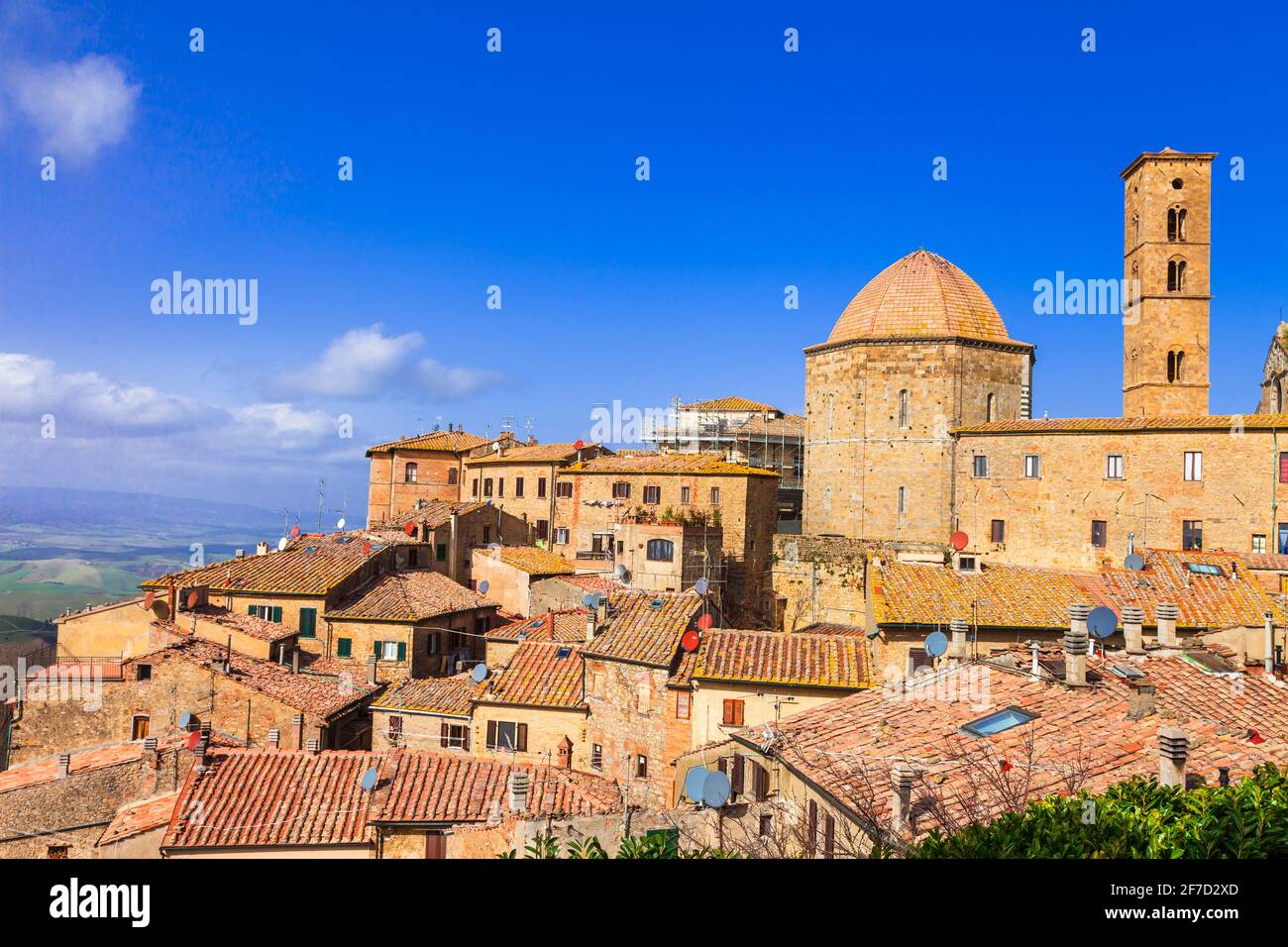 Ciudades medievales históricas (borgo) de la Toscana, Volterra. Italia viajes y puntos de referencia Foto de stock