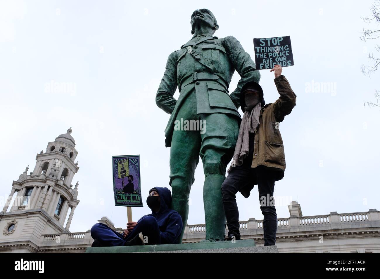 LONDRES - 3rd DE ABRIL de 2021: Matar el proyecto de ley protesta contra el proyecto de ley de policía, crimen, sentencia y tribunales que el gobierno está tratando de aprobar. Foto de stock