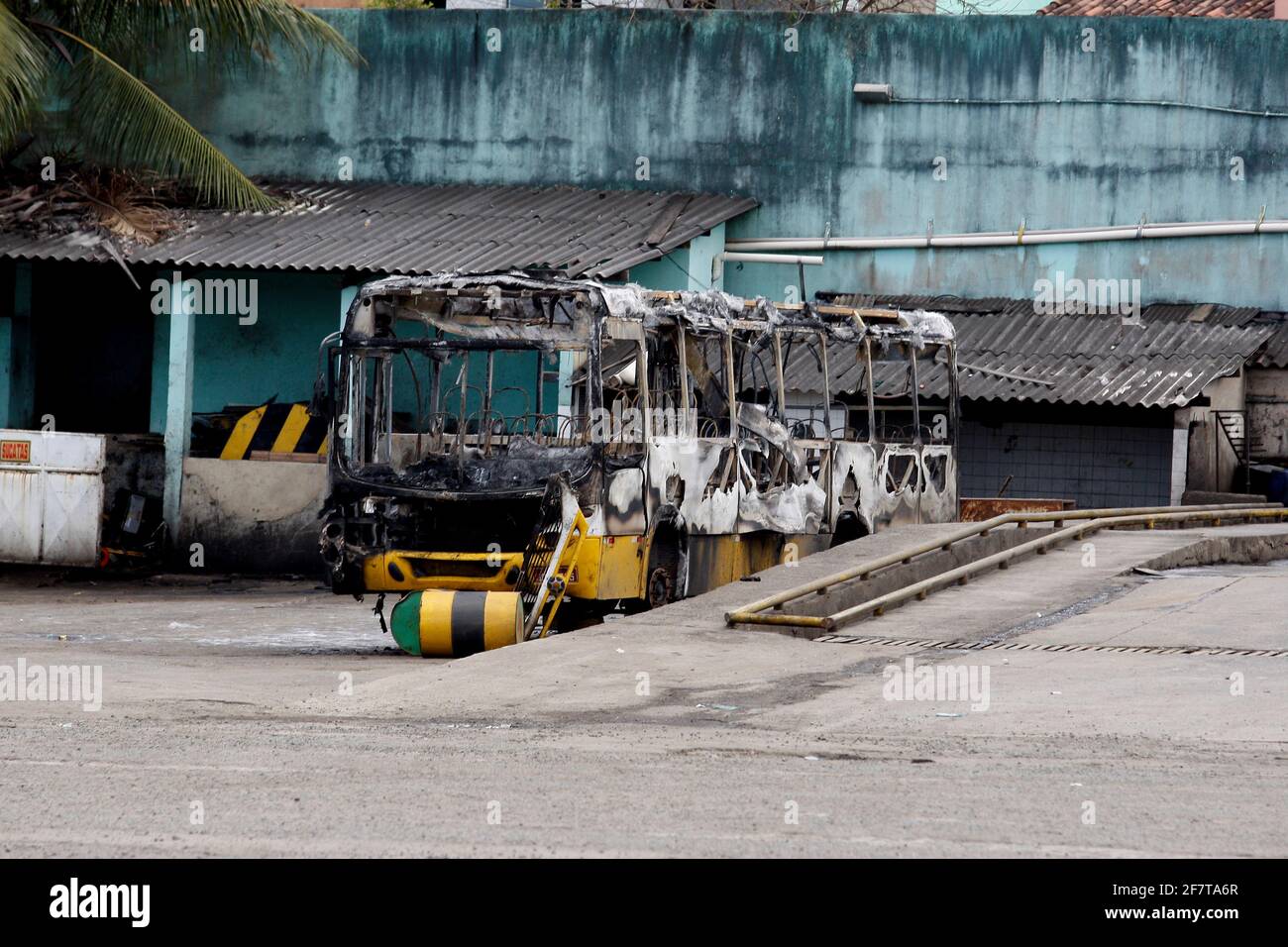 Bus Wreckage Fotos E Imagenes De Stock Alamy