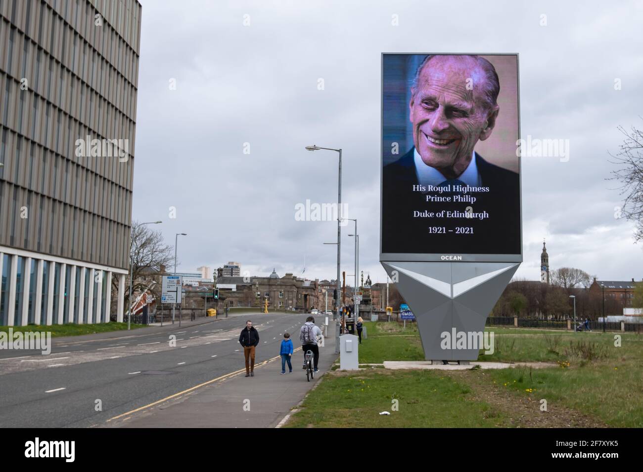 Glasgow, Escocia, Reino Unido. 10th de abril de 2021. Homenaje al príncipe Felipe, duque de Edimburgo, fallecido el 9th de abril a la edad de 99 años. Crédito: Skully/Alamy Live News Foto de stock