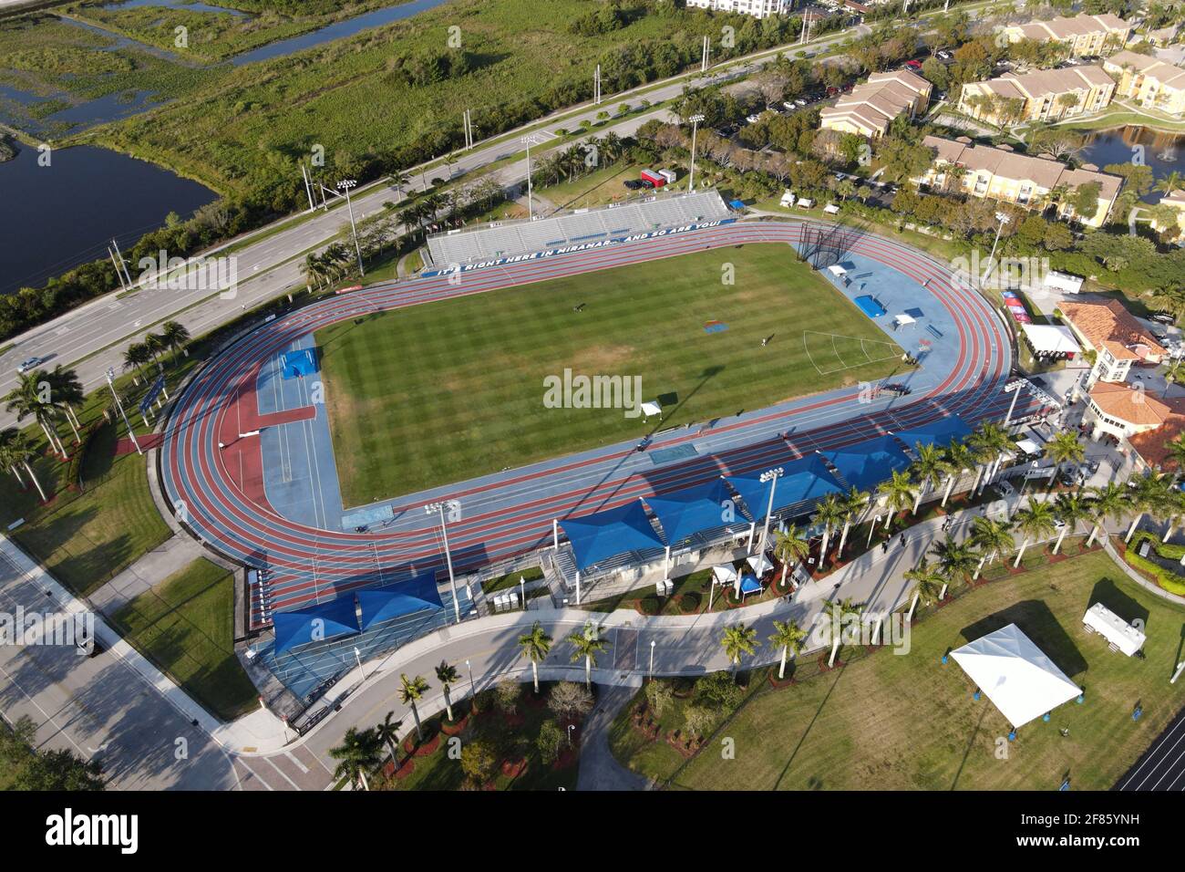 Vista aérea del estadio de atletismo del complejo deportivo Ansin, sábado 10 de abril de 2021, en Miramar, Florida Foto de stock