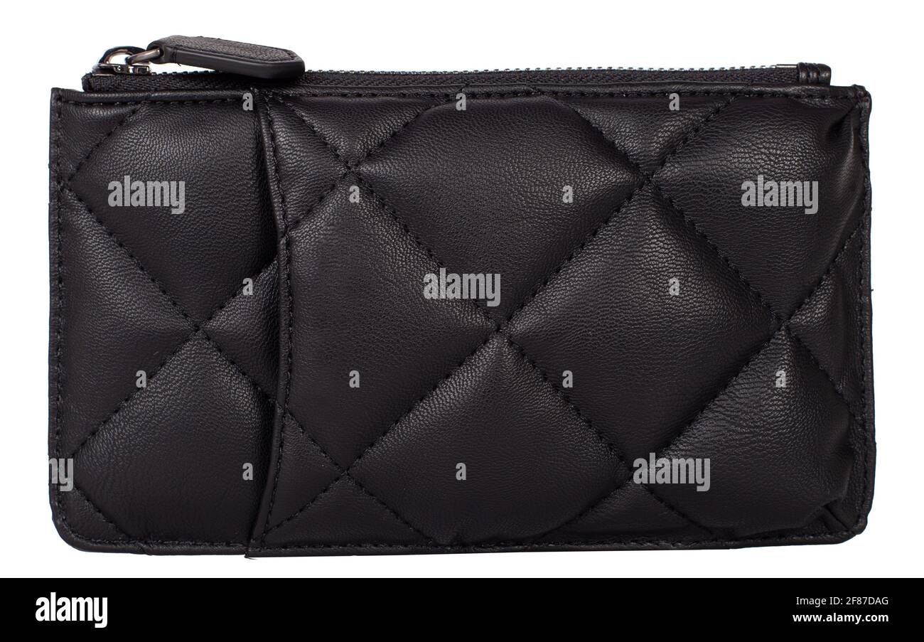 Pequeña cartera negra con bolsillo para teléfono móvil aislado el fondo  blanco Fotografía de stock - Alamy