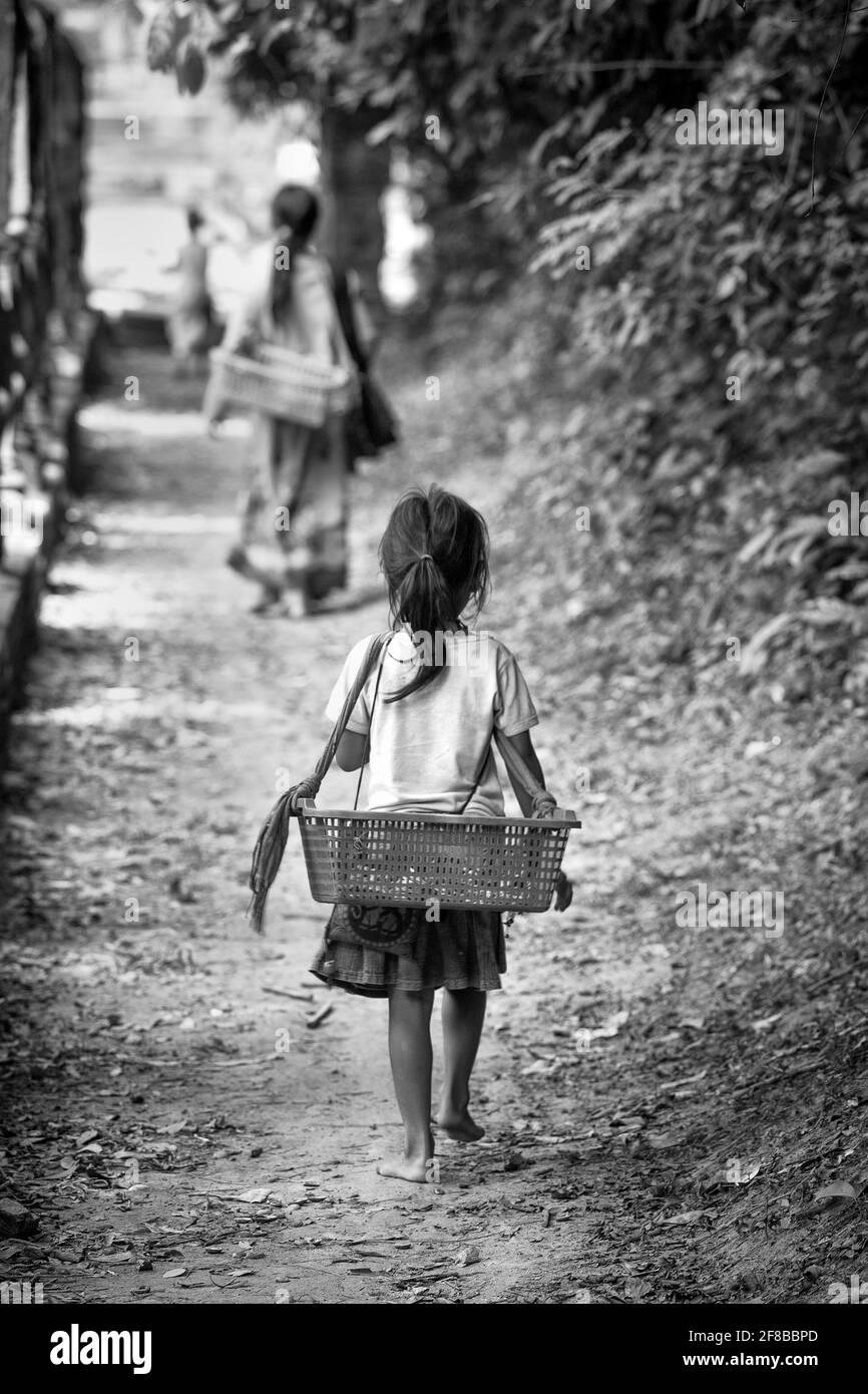 Niño trabajando Imágenes de stock en blanco y negro - Alamy