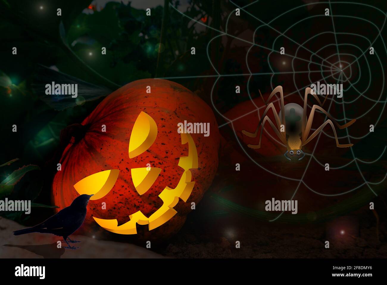 Noche de Halloween oscura con calabaza brillante, tela de araña, cuervo negro y luces de bruja. Ilustración con fondo borroso. Foto de stock