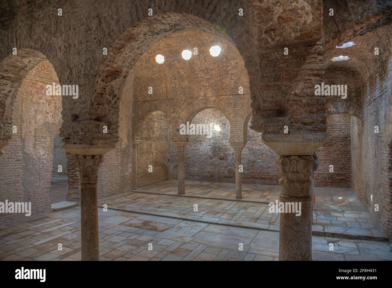Interior de El Banuelo, casa spa árabe en Granada, España Foto de stock
