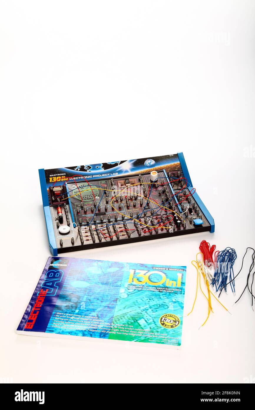 Maxitronix 130 en un kit de laboratorio electrónico educativo para