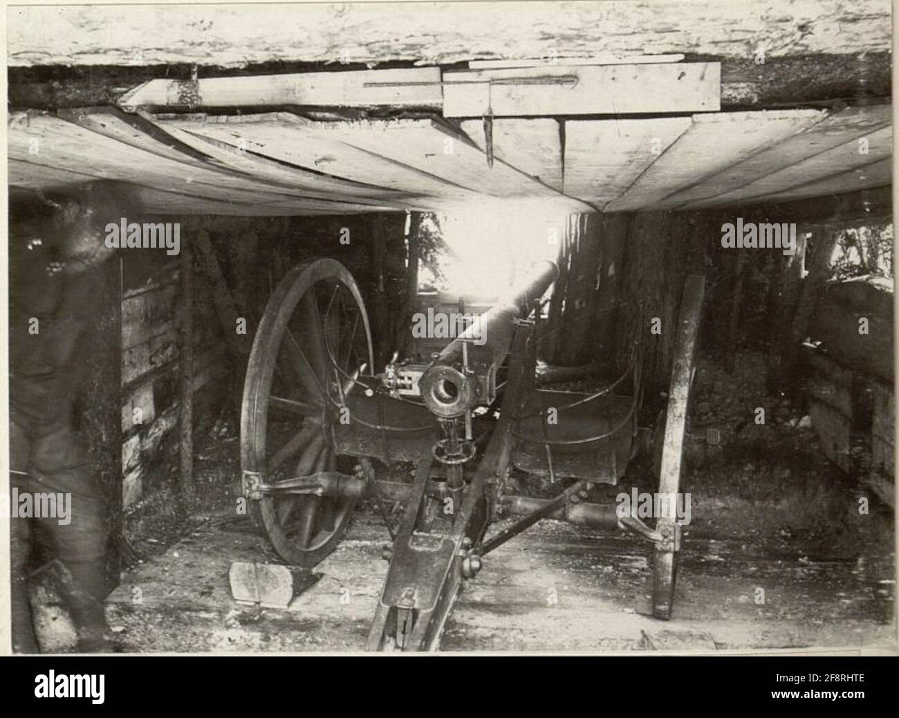 Stand Protegido En el Gemärk más cercano a la calle Dolomita, (Wissort Monte Piano West Lang) puede ser un cañón de M80 12 cm Foto de stock